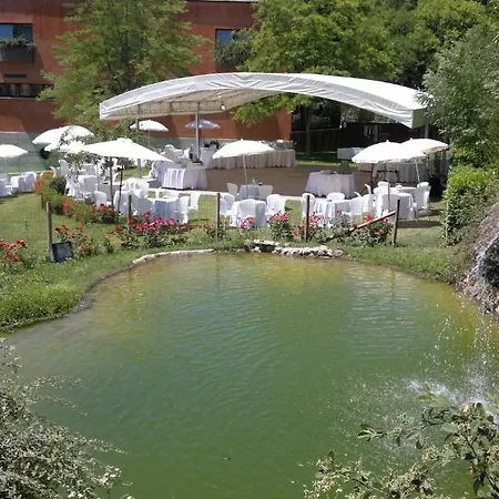 Elodia Relais LʼAquila