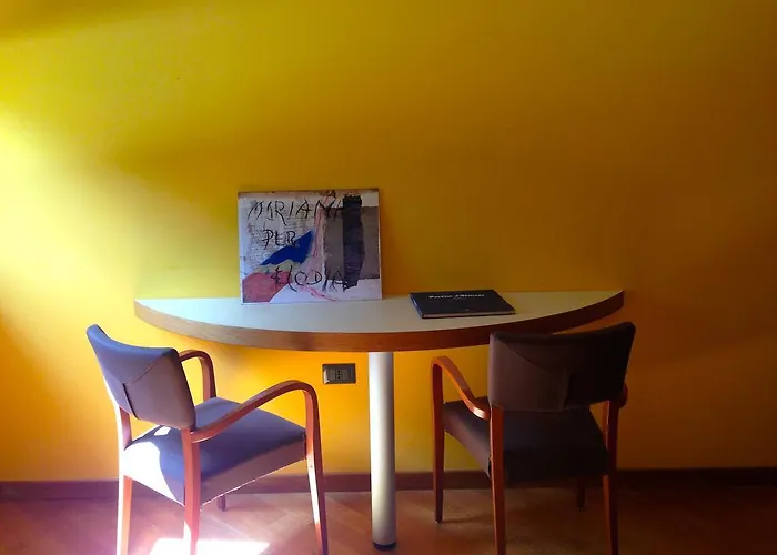 Elodia Relais LʼAquila